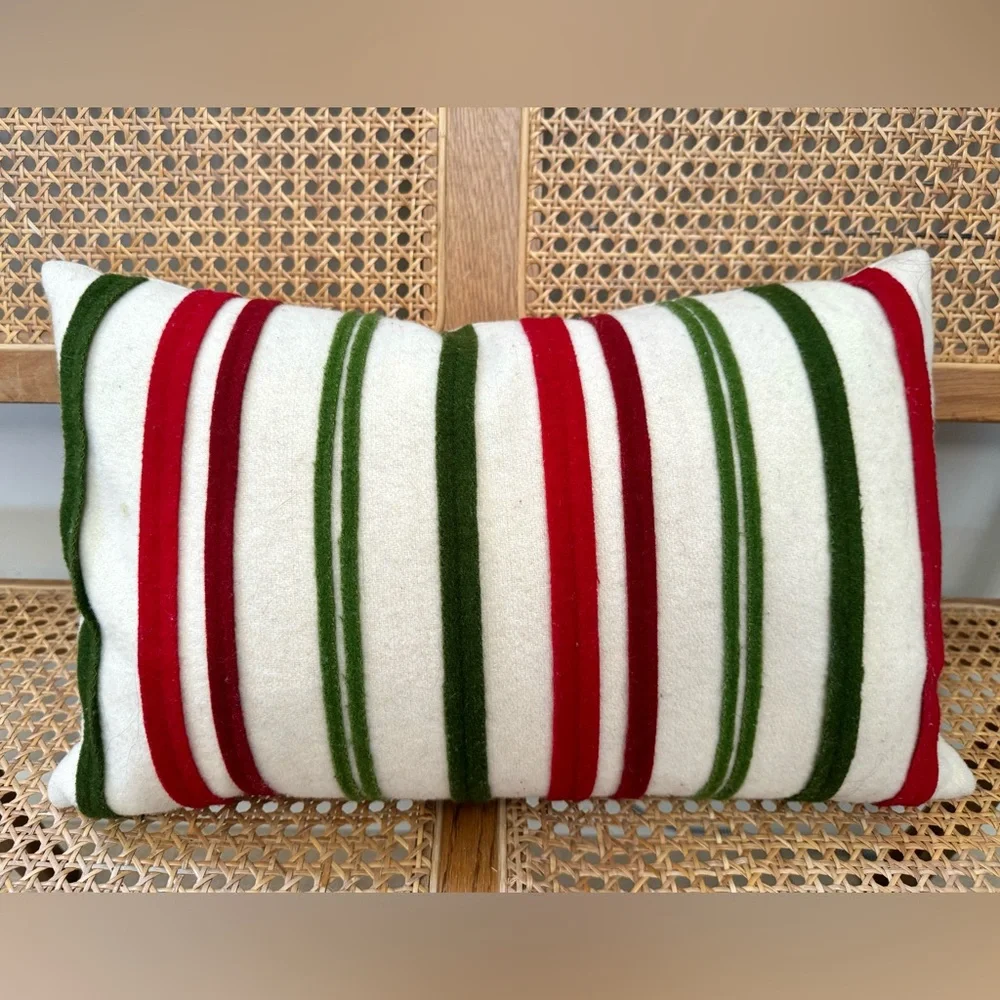 (Set/2) Crate & Barrel Wool Holiday “Cheer” & “Gabriel”Pillows Ivory Red Green